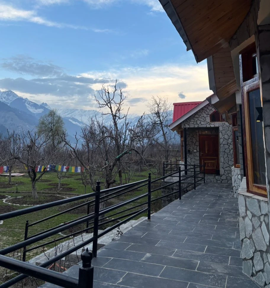 About Himalayan Pines Resort