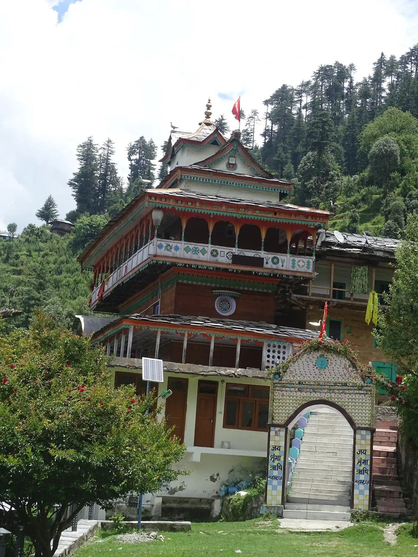The pagoda-roofed Shringa Rishi temple at Bagi
