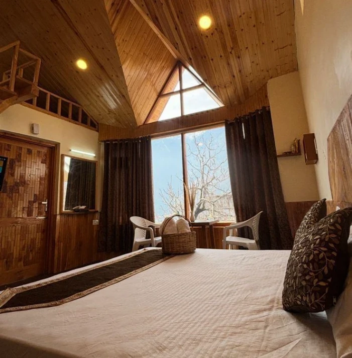 Himalayan Pines Resort - 3