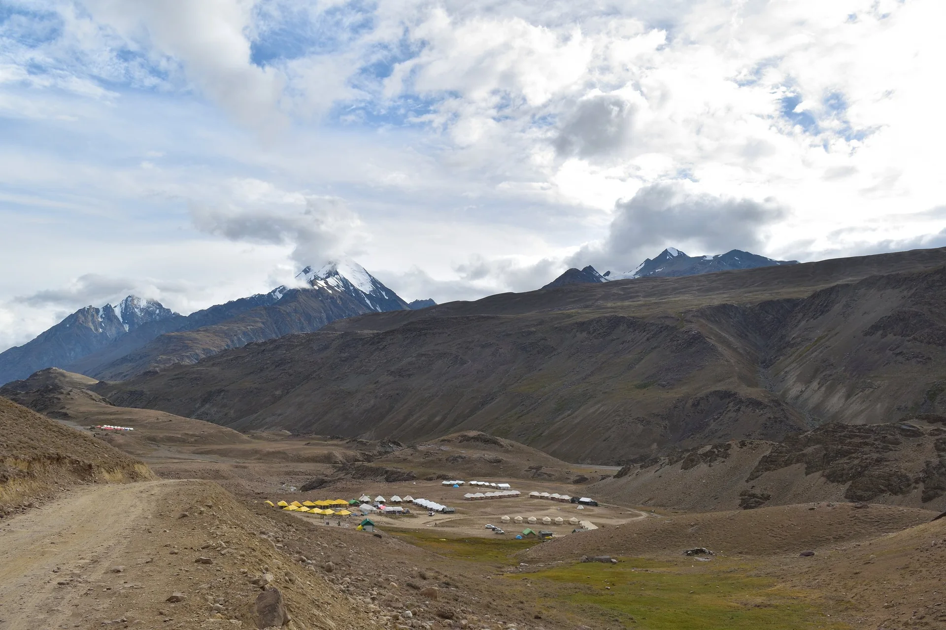 The tent camp on the meadow below Chandratal