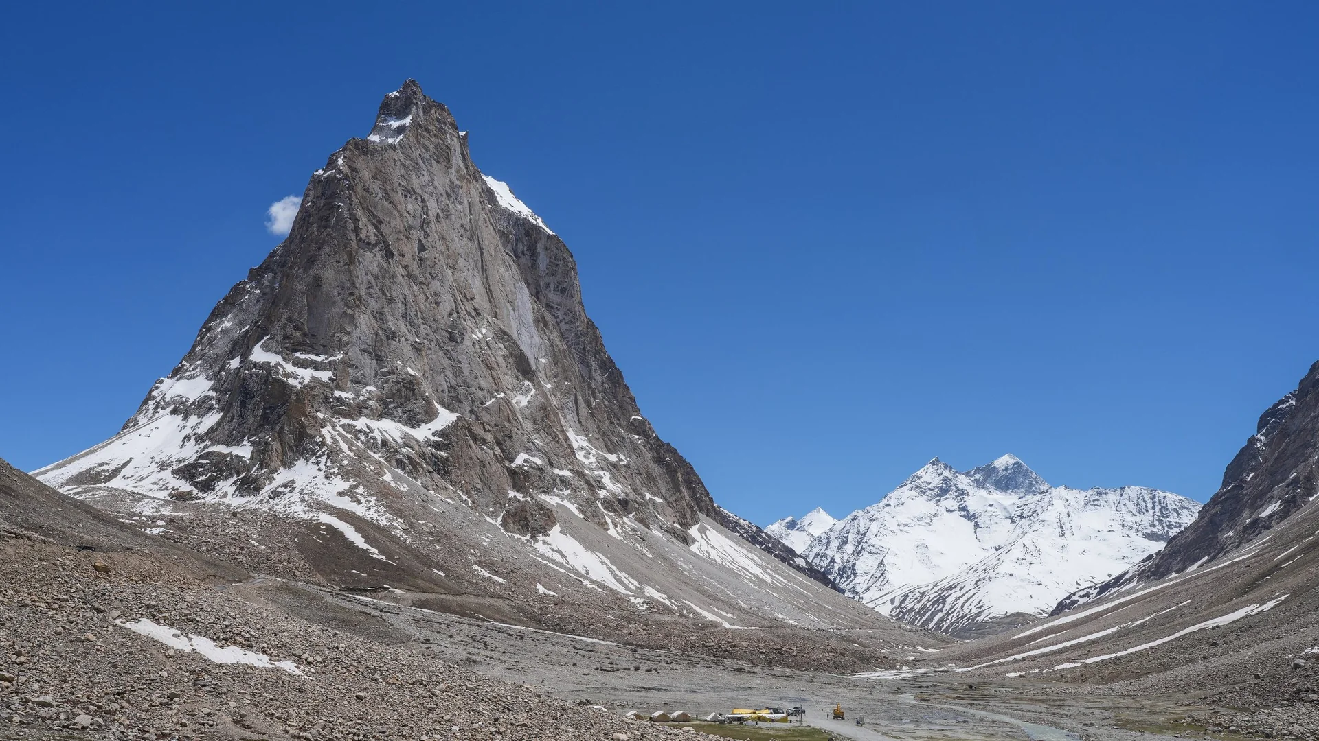Gonbo Rangjon, the rock peak on the Shinku La road into Zanskar