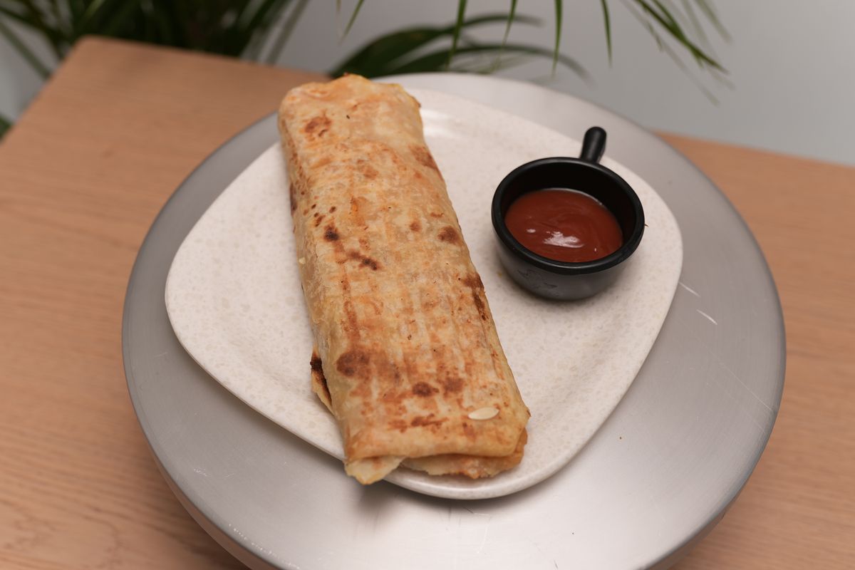 French taco roll with dip