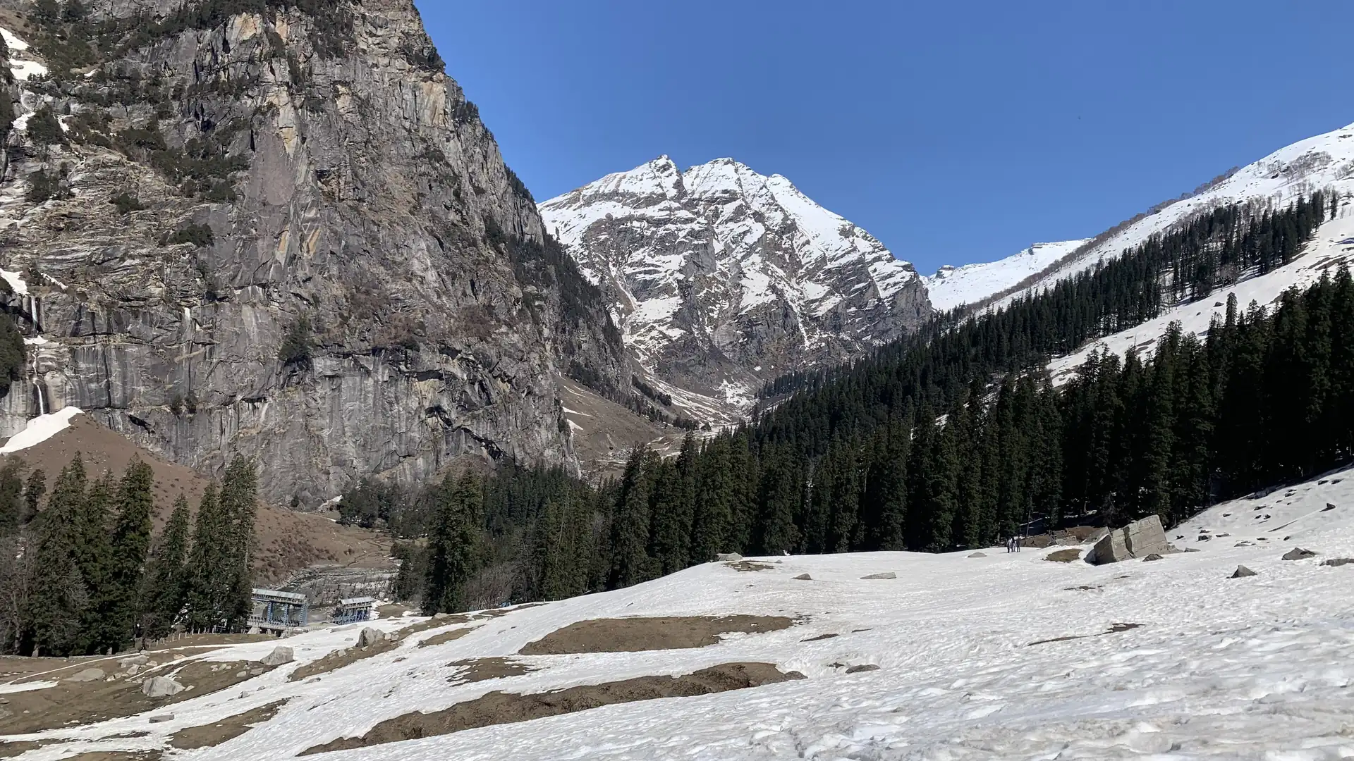 Camping near Manali