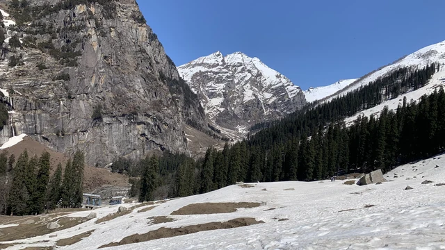 Camping near Manali