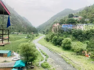 Sadhupul, on the road to Chail