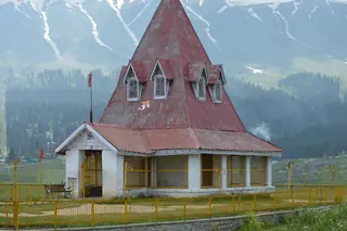 Maharani Temple, Gulmarg — the Shiva temple of 1915 on the meadow's rise