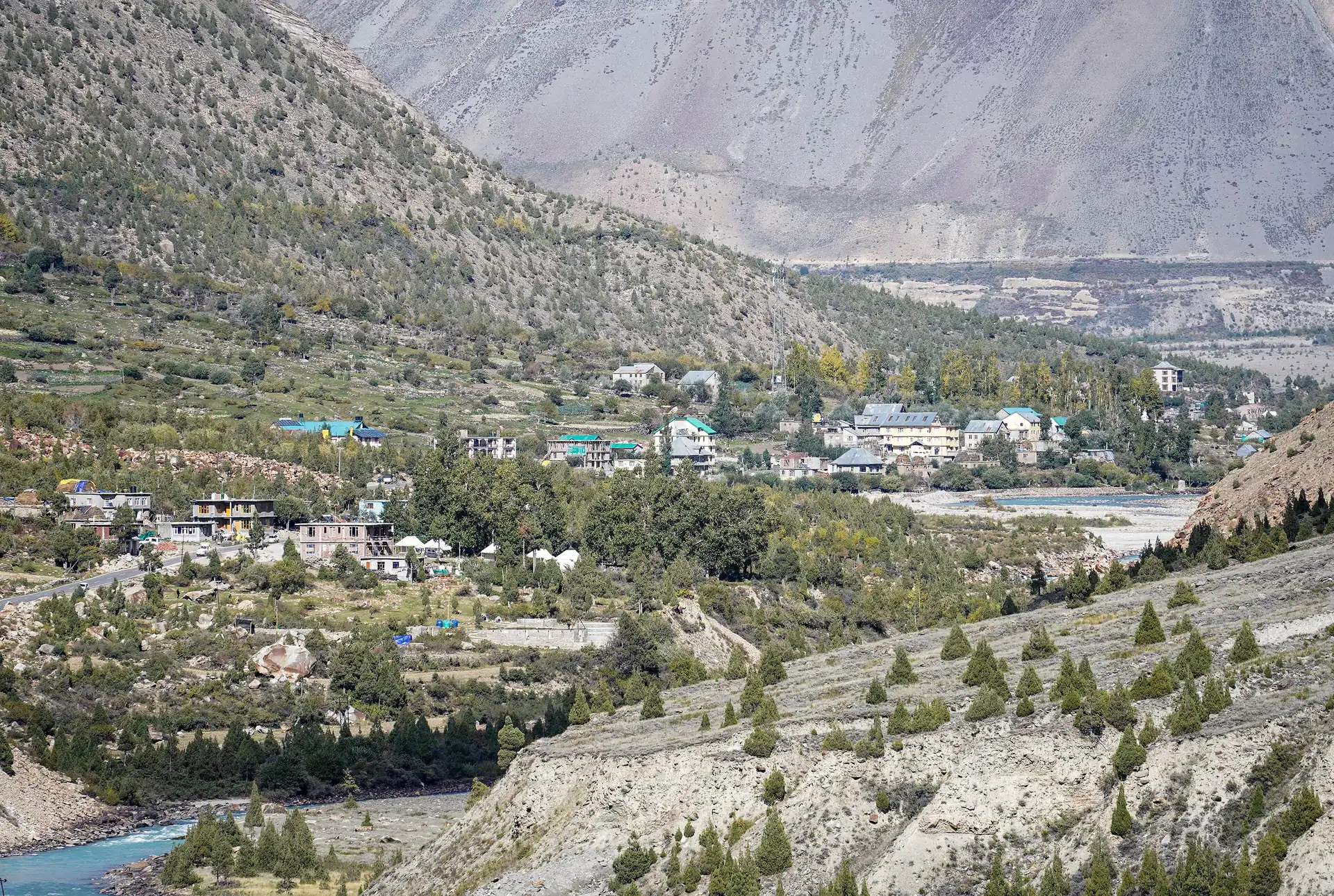 Jispa village on the Bhaga river