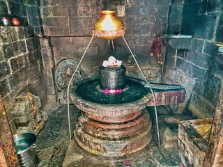 Basheshar Mahadev Temple, Bajaura