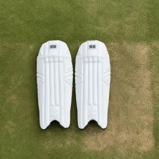 SS WICKET KEEPING LEG GUARD (view 2 of 3)