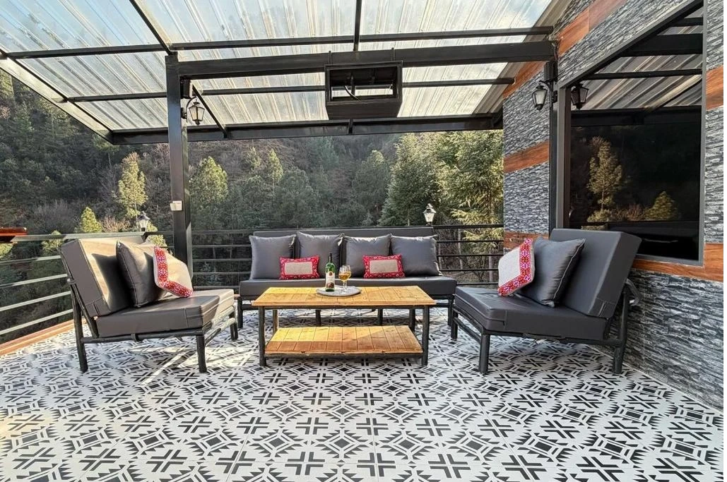 Kith and Kin - Image 10